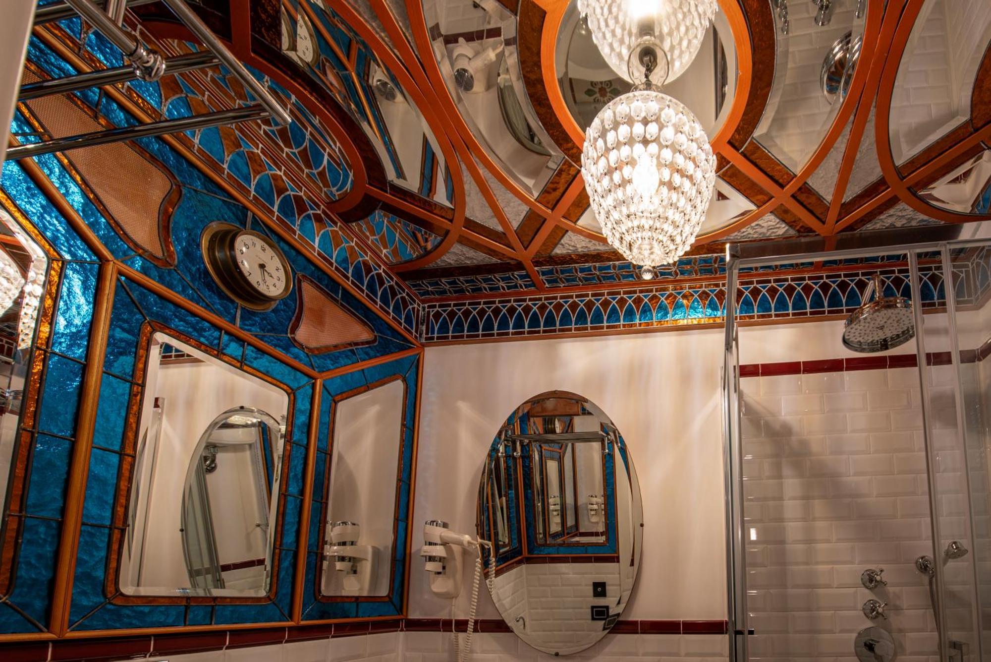 Genova Centro - Lussuosa Suite Arte E Storia Luaran gambar