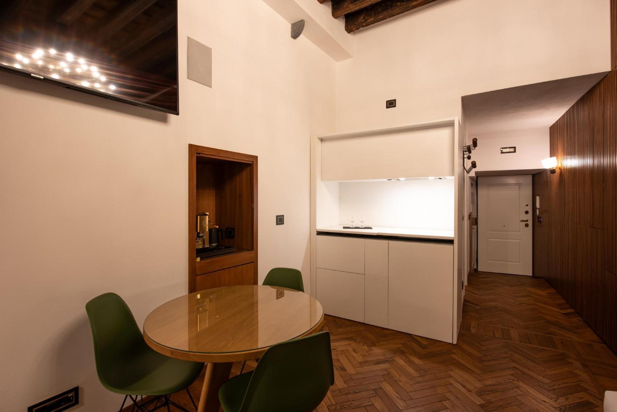 Genova Centro - Lussuosa Suite Arte E Storia Luaran gambar